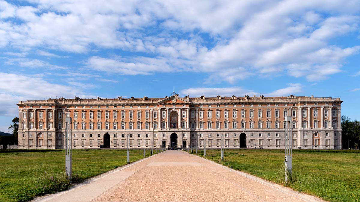 Viaggio organizzato in pullman alla Reggia di Caserta