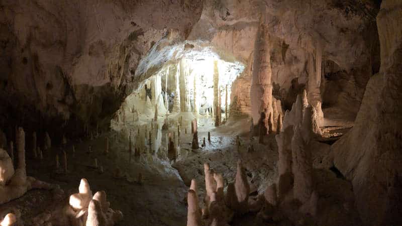 Grotte di frasassi viaggi organizzati marche