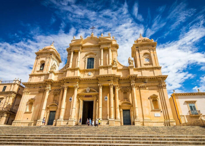 viaggi organizzati i sicilia ai luoghi di motalbano