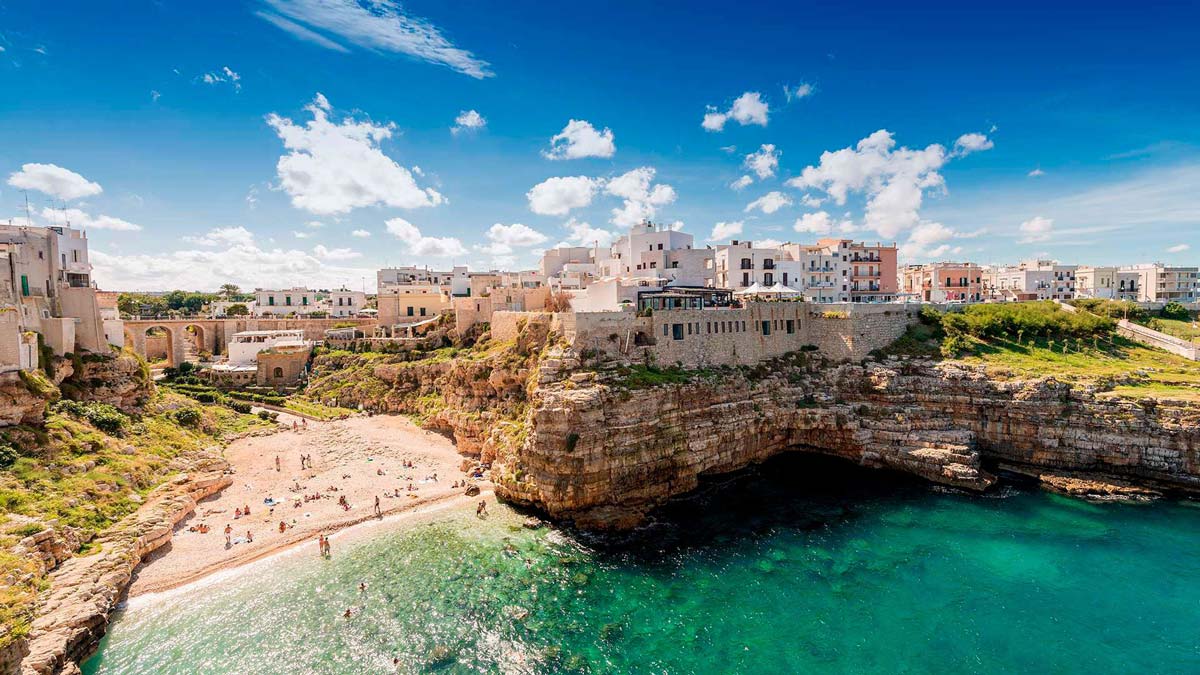 viaggio organizzato Sui passi di Lolita Lobosco tour della puglia