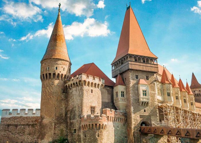 viaggio in gruppo a fine luglio per un giro della romania