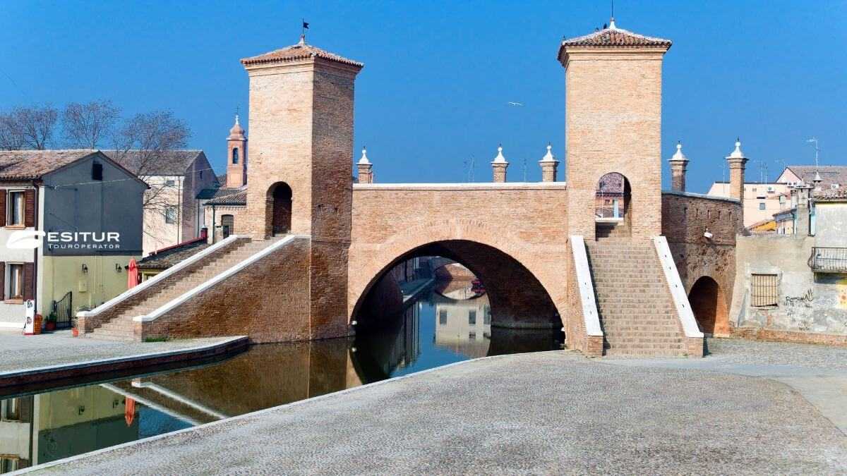 viaggio organizzato a comacchio per il carnevale