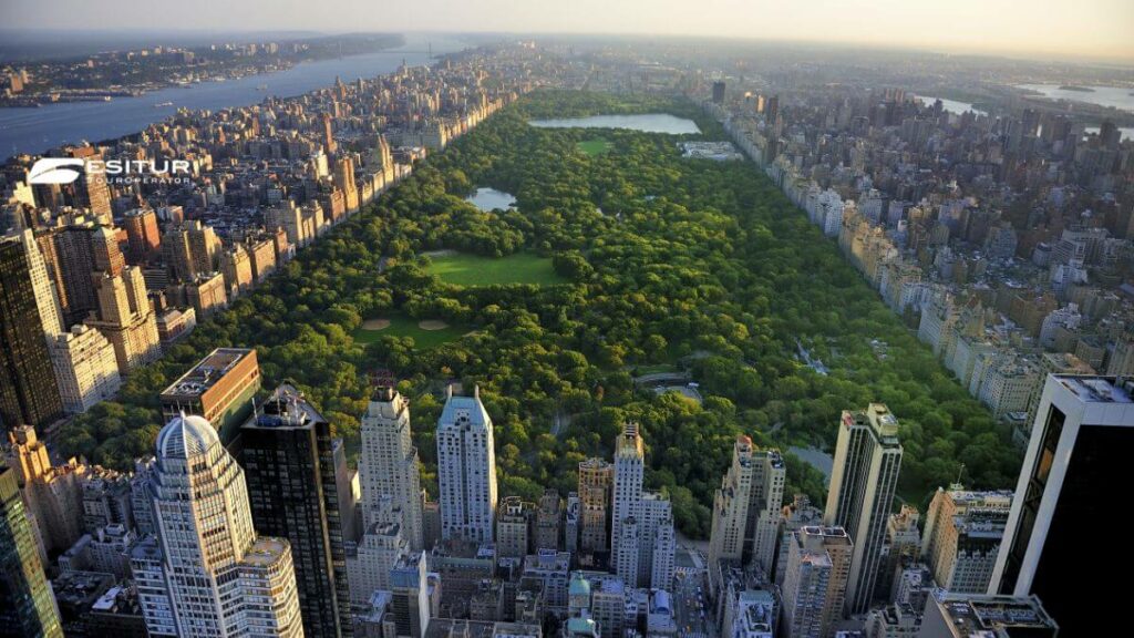 Central Park visto dall’alto tra i grattacieli di Manhattan, Dove alloggiare a New York per un viaggio in città