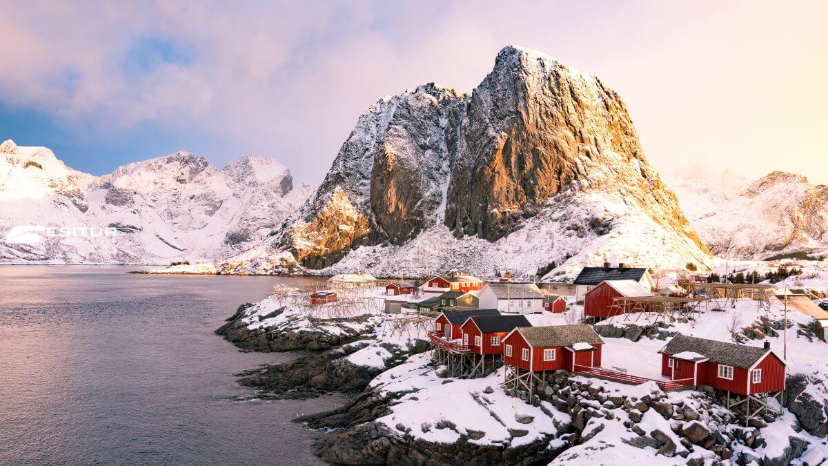 viaggio organizzato alle isole lofoten in norvegia