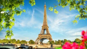 vacanze organizzate in estate e in autunno in francia a parigi con in aereo