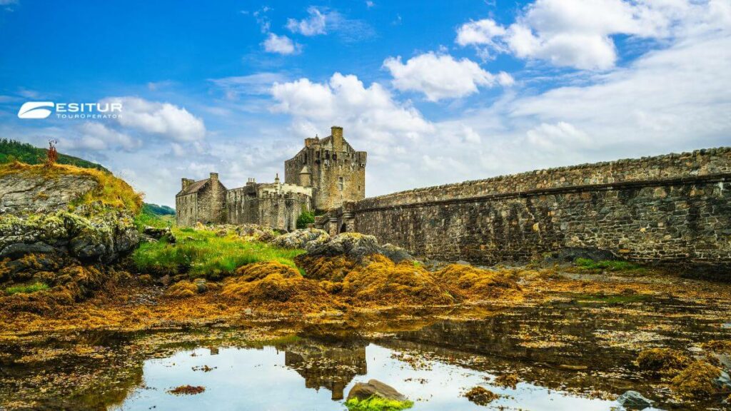 Eilean Donan Castle, il castello più fotografato della Scozia viaggi