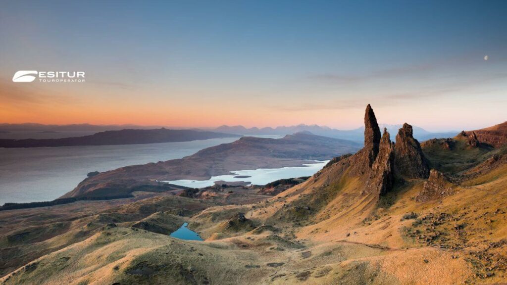 Old Man of Storr sull'Isola di Skye in Scozia per un meraviglioso viaggio organizzato