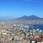 Vista sulla città e sul Golfo con il Vesuvio sullo sfondo, Viaggio organizzato Napoli e Vesuvio