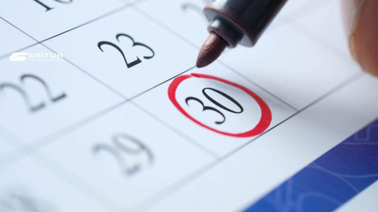 Giorno cerchiato in rosso sul Calendario ponti 2027 per organizzare un viaggio